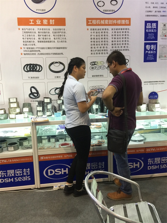 當(dāng)然，也有不少的國(guó)外客戶(hù)啦！